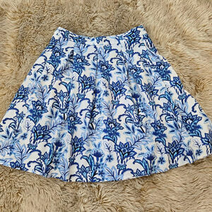 Mario Serrani size 2 White Blue Pleated Floral Baroque Midi Skirt